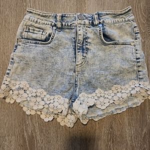 Size 2 Daisy Shorts